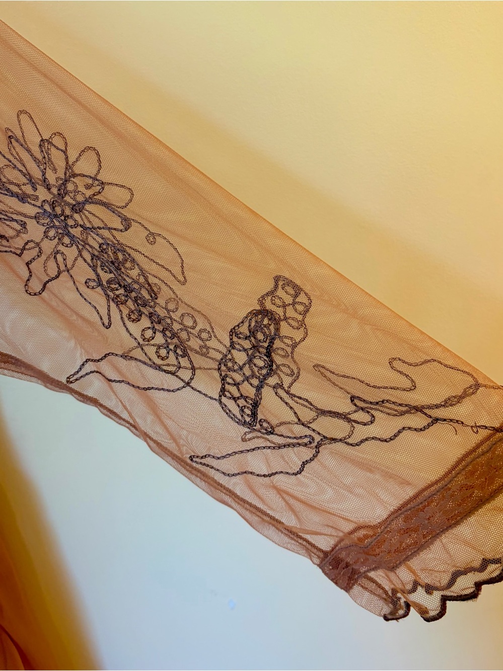 Nataya cinnamon embroidered lined maxi dress with lace trim - Picture 7 of 9